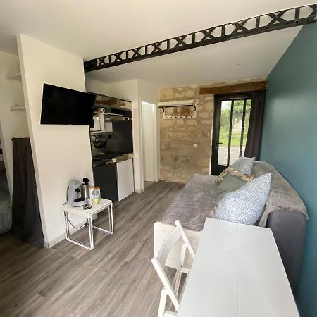 Studio Indre Climatise, La Halte De Cuze, Aux Abords De La Loire A Velo Huismes Экстерьер фото