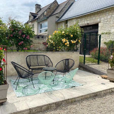 Studio Indre Climatise, La Halte De Cuze, Aux Abords De La Loire A Velo Huismes Экстерьер фото